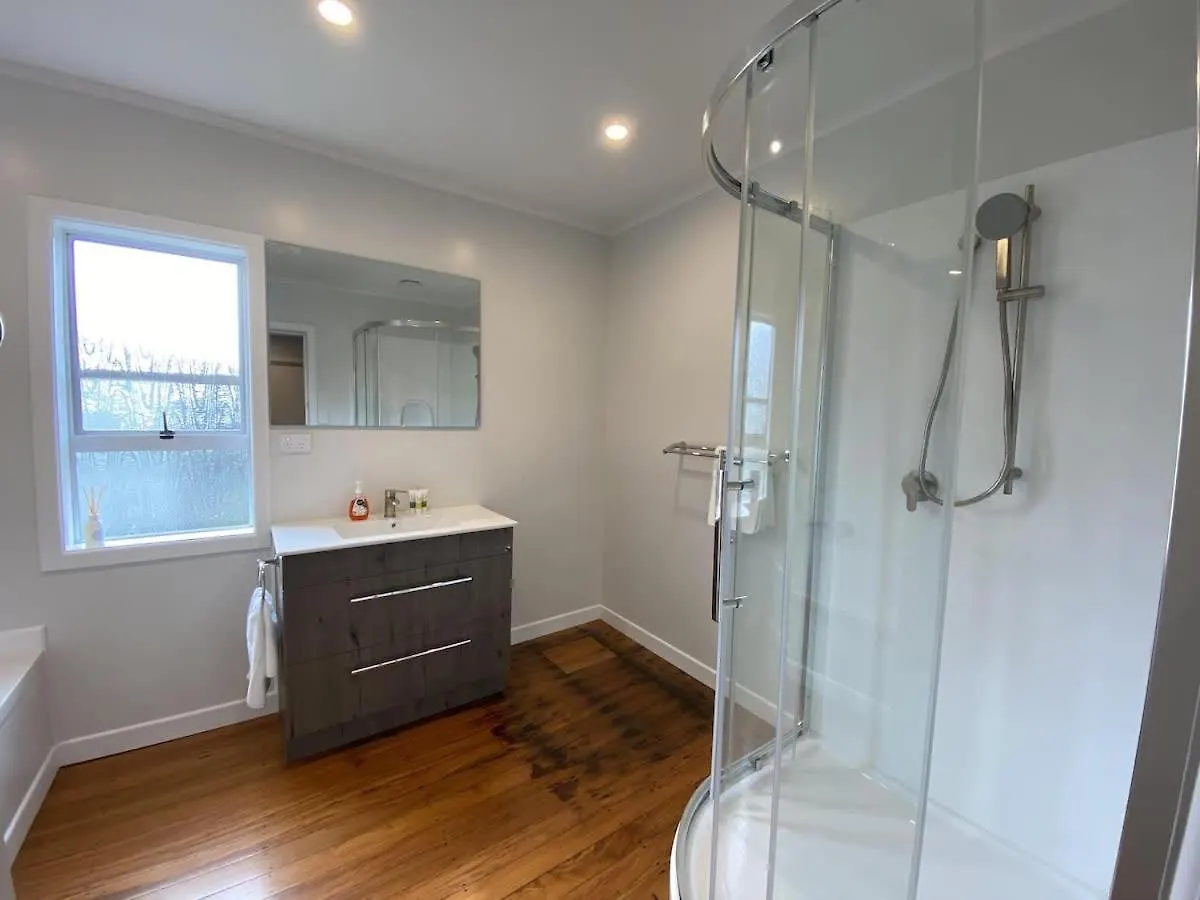 Villa Mutts Mtbs & Mud Pools Rotorua